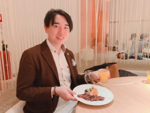 お正月や冬休みの実業家の過ごし方は  自己投資をしましょう!